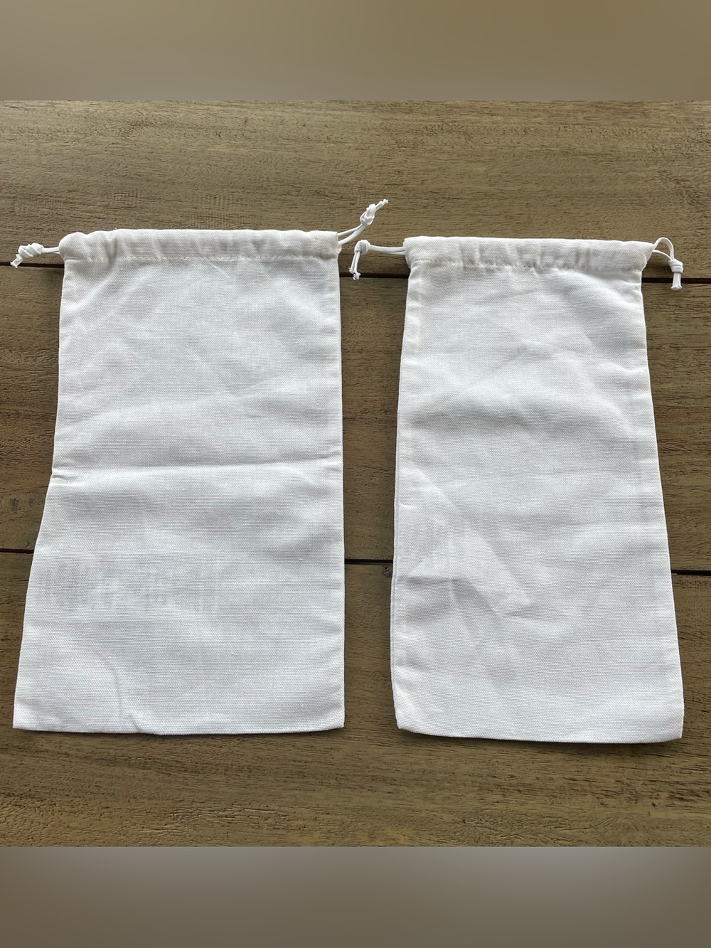 2 Valentino Garavani White Dust Bags - Picture 5 of 11